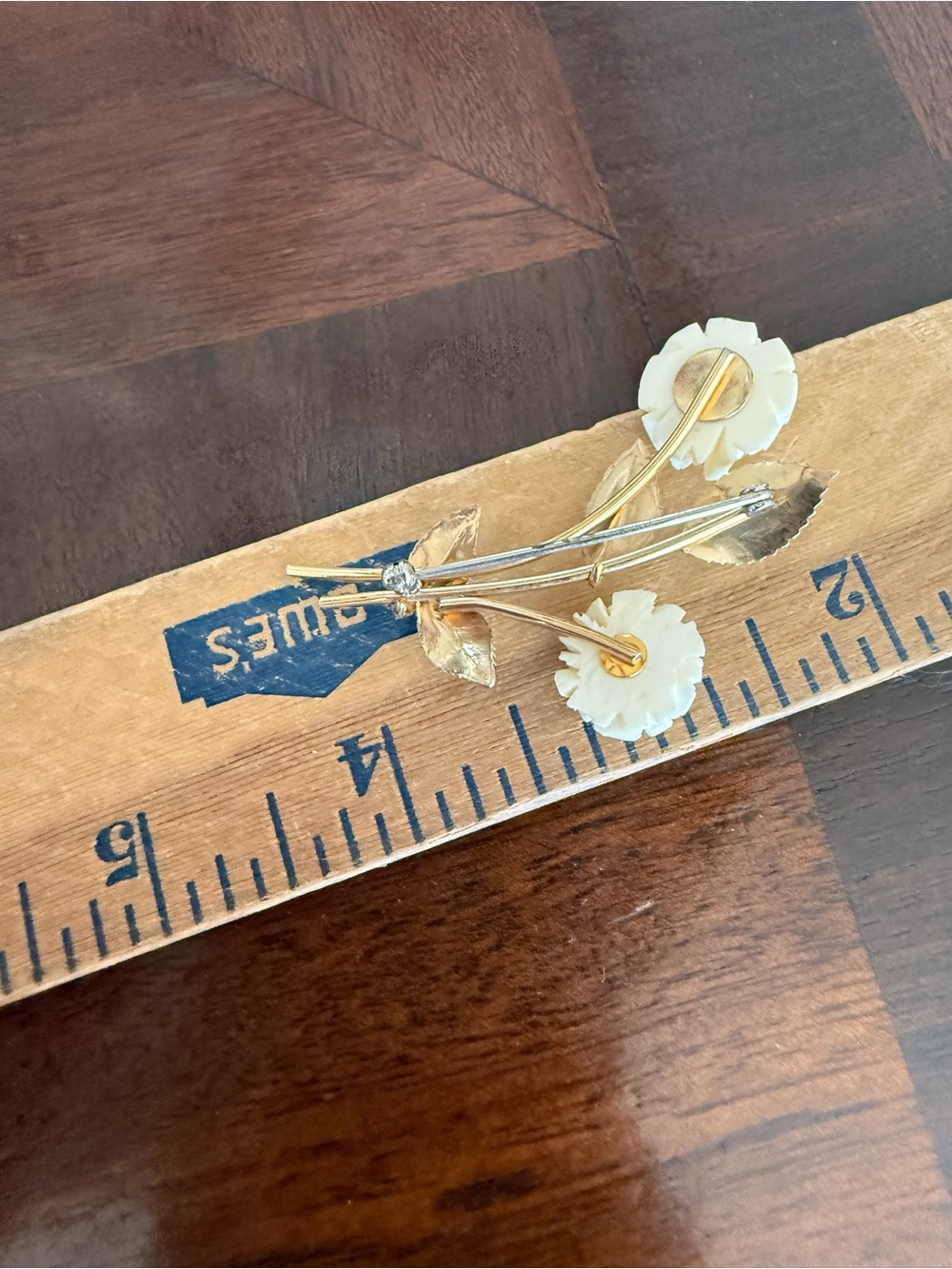 Vintage Flower Brooch - Picture 2 of 2